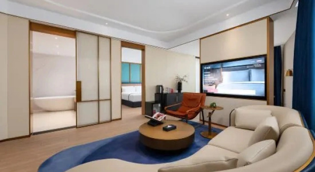 Люкс Royal Yantai Tongpai Hotel