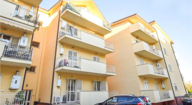 Amazing Apartment in Caulonia Marina With Indoor Swimming Pool, 2 Bedrooms and Outdoor Swimming Pool, Book Lejlighed Hoteller i Caulonia med pool, Swimmingpool