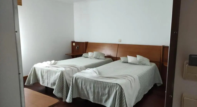 Guest House Comodoro, Rezervați Pensiune Pensiuni în Azore, Pensiune