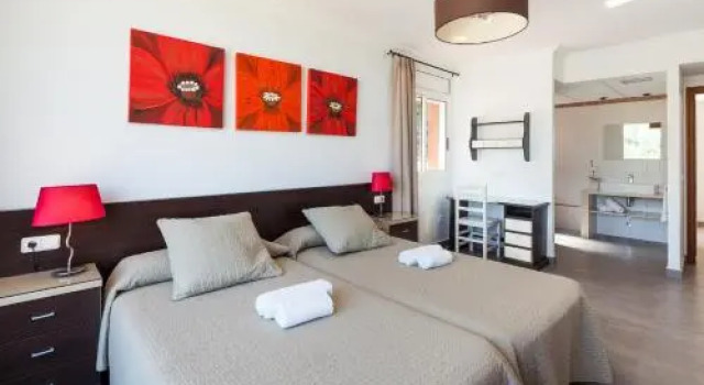 Large Villa near Ibiza Town Sleeps 22, Book Villa Hotels in Ibiza with a Pool, Swimming Pool