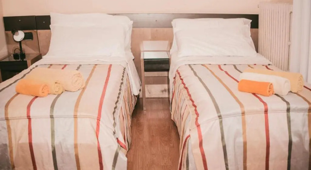 B&B Santa Monica, Prenota Hotel Pero Lombardia, vicino a Stazione Metro Pero