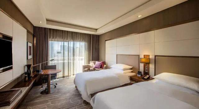 Двухместный номер Standard с балконом Crowne Plaza Kunming City Centre by IHG