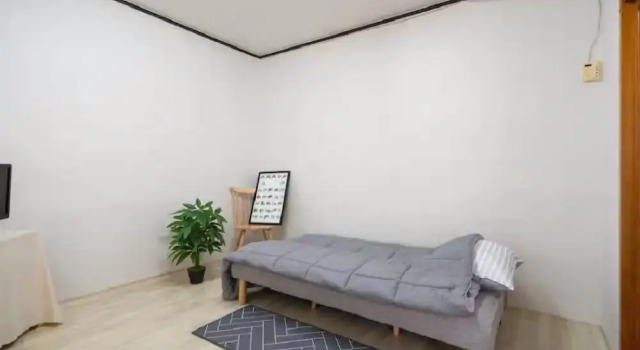 Domini's Local Style House, Забронировать Отель Отели Согвипхо 3 звезды, рядом с Yeomiji Botanic Garden, 3*