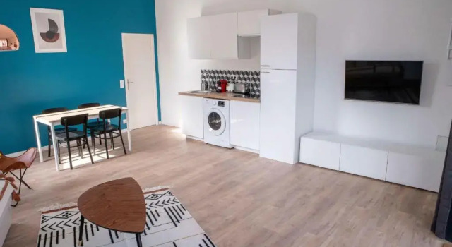 Modern Air Conditioned Apartment