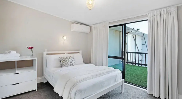 Parnell Vista 2BR Apartment with Seaview, Rezerwuj Apartament Auckland 