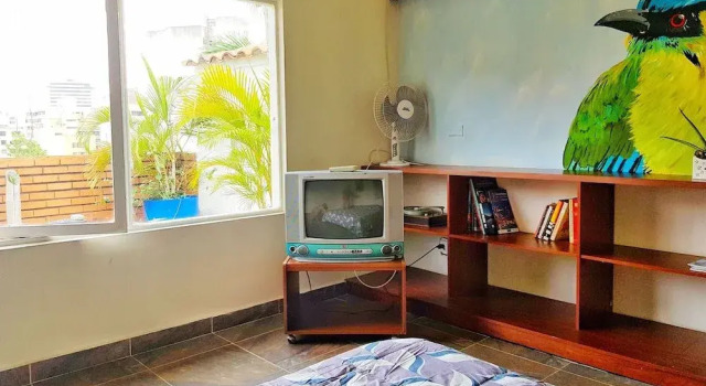 Roof Hostel, Reservar Albergue Cali Cauca