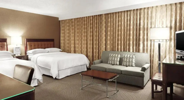 Deluxe quadruple chambre Sheraton Cavalier Saskatoon Hotel