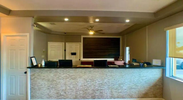 La Vista Inn, Book Mini-hotel Port Richey Florida