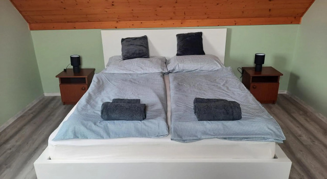 Helena apartman, Buchen Sie Ferienwohnung Cserszegtomaj 
