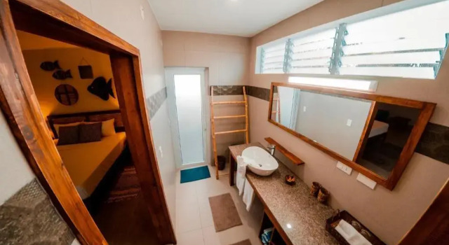 Deluxe Villa Halamanan Residences