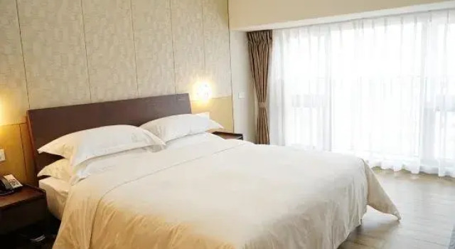 Люкс Classic Donghua Apartment