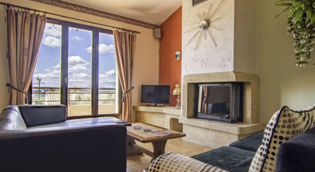 Les Velours (Tav100), Rezervasyon Otel Tavernes Green Provence