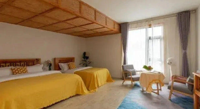 Люкс Lishang · Lumière Matinale | Golden Peaks Glow in Snow | Snow Mountain View Resort Homestay
