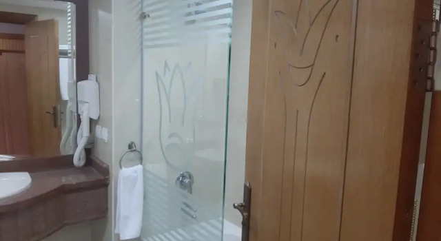 Четырёхместный номер Comfort Heru Pyramids View Hotel