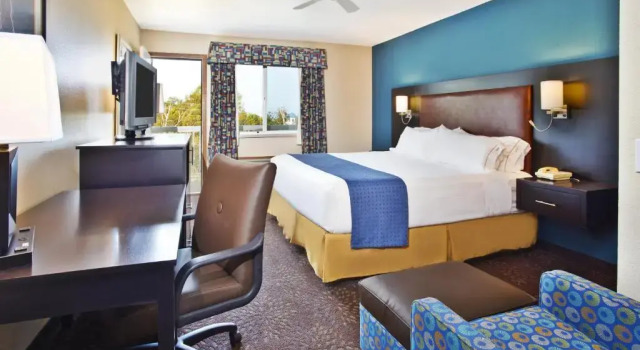 Двухместный номер Executive Holiday Inn Express Mackinaw City by IHG