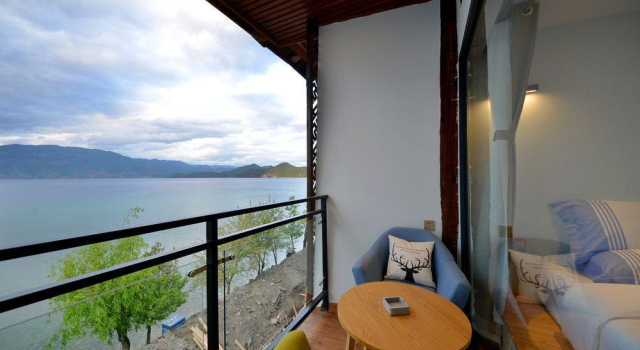 Lugu Lake Guanlanyue Inn
