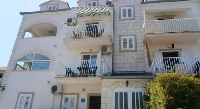 Apartment With 2 Bedrooms In Supetar With Wonderful Sea View Terrace And Wifi