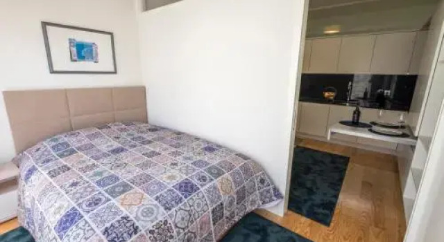 Home At Porto - Aliados Apartments, Забронировать Апартаменты/квартира Cedofeita / Santo Ildefonso / Se / Miragaia / Sao Nicolau e Vitoria Порту, рядом с Театр Coliseu do Porto