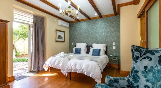 Номер Luxury Evergreen Manor and Spa