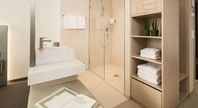 Süper çift kişilik oda Das ACKER Hotel