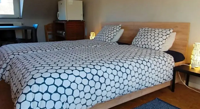 Kays Bed And Breakfast, Забронировать Отель Отели в центре Ассебрук, в центре