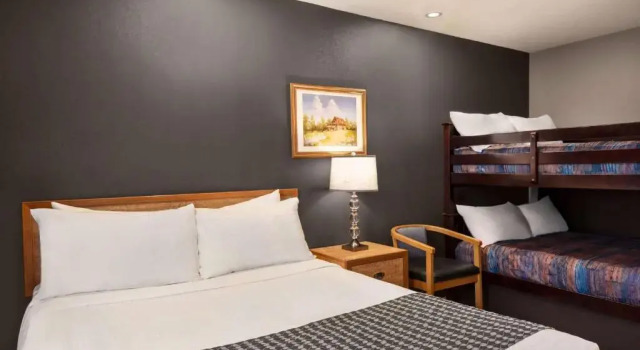 Номер Deluxe Travelodge by Wyndham Brandon