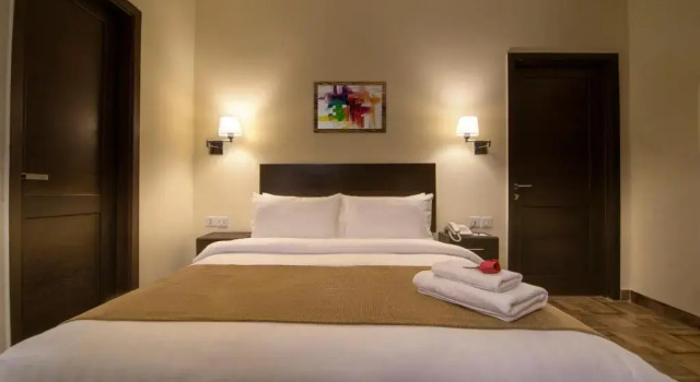 Люкс Hotel One Sahiwal