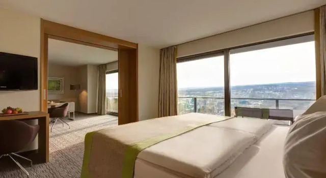 Люкс с красивым видом из окна Silva Hotel Spa-Balmoral