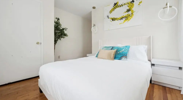 Luxury NYC Home with Free Parking for 12, Забронировать Вилла Отели Уайт-Плейнс 4 звезды, рядом с White Plains Hospital Center, 4*