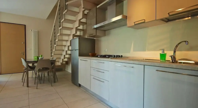 Apartament 3 camere cu balcon Tasso