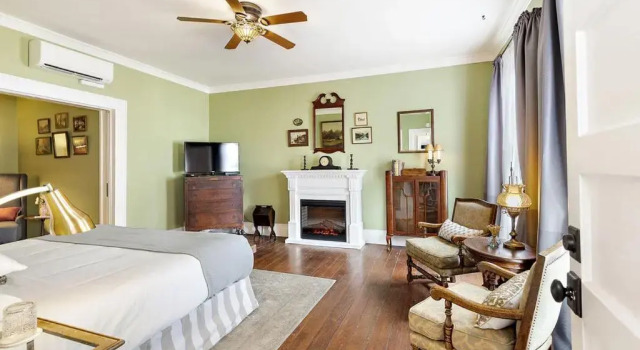 Номер Deluxe McCully House Inn