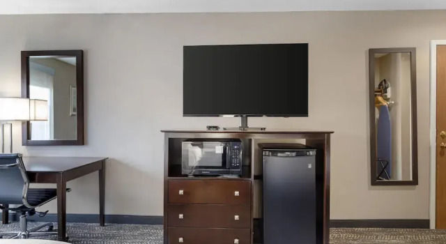 Четырёхместный семейный номер Standard Best Western Natchitoches Inn