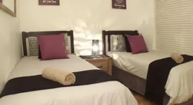 Point Village Accomodation - Vista Bonita 34, Забронировать Отель Отели Mossel с парковкой, Парковка