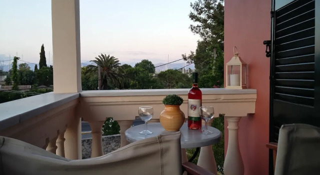 Четырёхместный номер Standard Harbour Inn Corfu