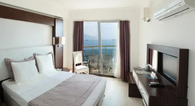 Arora Hotel, Забронировать Отель Отели Кушадасы с бассейном, Бассейн