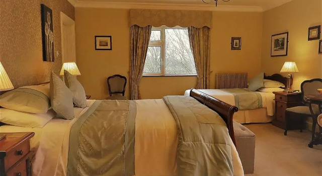 Standard- tredobbelt værelse Brook Manor Lodge