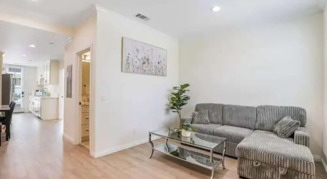 Newly Built Pasadena Retreat Parking Great Location