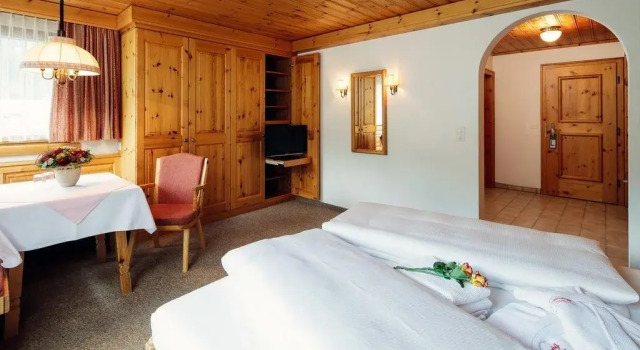 Wellnesshotel Engadin, Book Hotel Samnaun Engadin