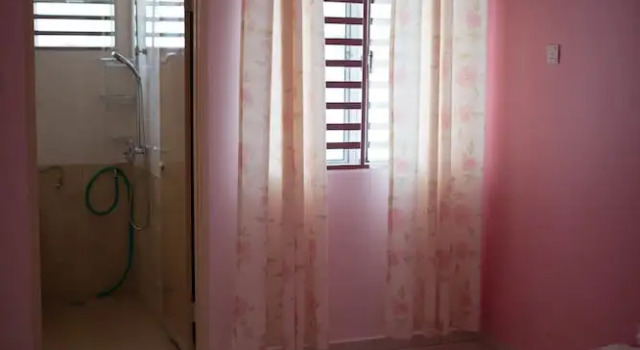 Коттедж с 4 комнатами Holidayhome 188 Taman Sejati Suria