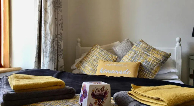 Апартаменты Cosy 2 Bedroom Central Apartment - Free Parking, Free WiFi