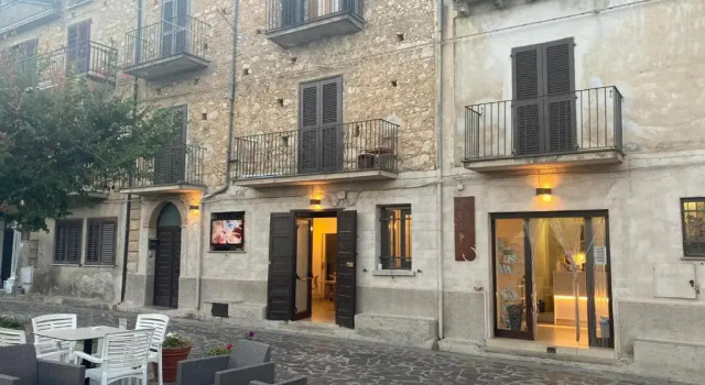 UGiruni, Prenota Hotel Hotel a Calabria con parcheggio, Parcheggio