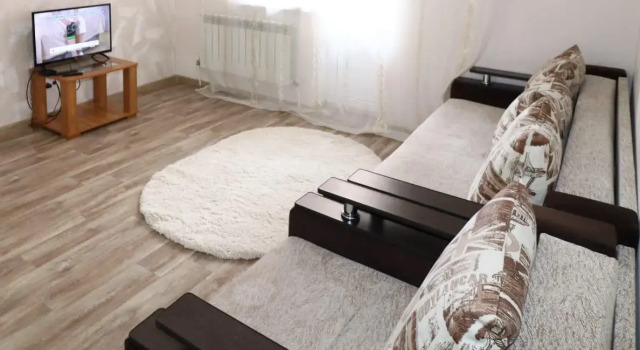 Cozy house on Savushkina street 6 building 8, Prenota Appartamento Hotel a Astrakhan Region con parcheggio, Parcheggio