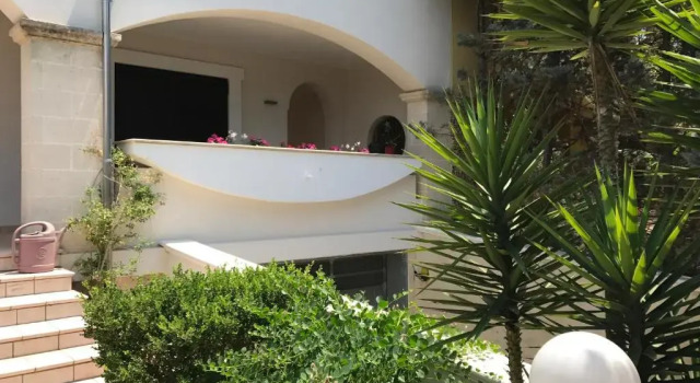 Villa Vespucci, Book Villa Hoteller i Torricella med parkering, Parkering