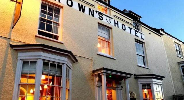 Browns Hotel, Book Hotel 4-stjernede hoteller i Dyfed, 4*