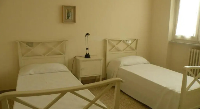 House in Marina di Pietrasanta With Large Garden 300 Meters From the sea