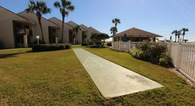 Blue Surf 13a 1 Bedroom Townhouse by Redawning, Varaa Lomakoti Miramar Beach Emerald Coast