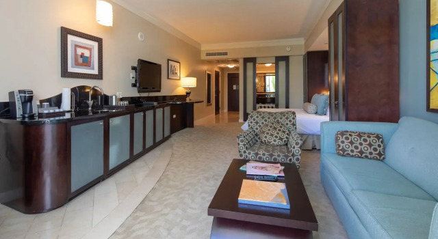 Fontainebleau Miami Beach Private Luxury Suites