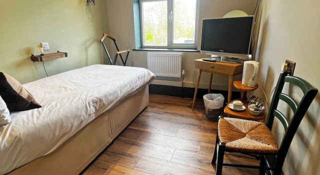 Одноместный номер Standard с видом на реку Shillingford Bridge Hotel