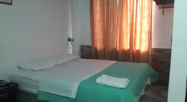 Hostal Brisas Del Mar, Boek Hotel Puerto Villamil 