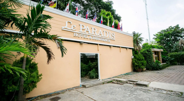 Le Paradis Bangkok, Забронировать Отель Отели Бангкока с завтраком, рядом с Siam Commercial Bank Head Office, Завтраки